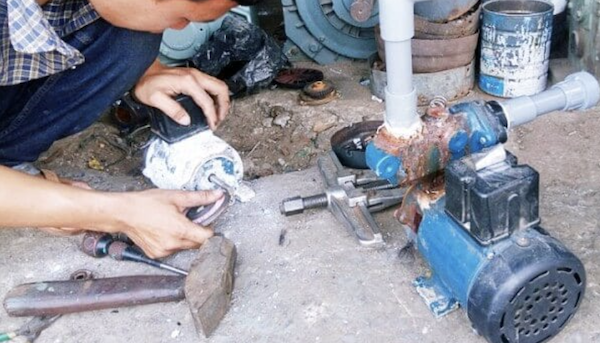 Xủ lý máy bơm chạy nhưng không lên nước