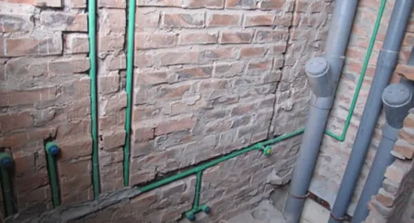 Đi ống nước âm tường cho Smart Home