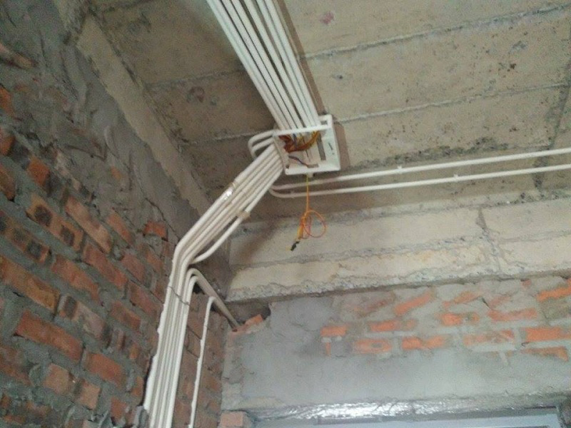 Vì sao cần sử dụng ống luồn dây điện âm trần thạch cao
