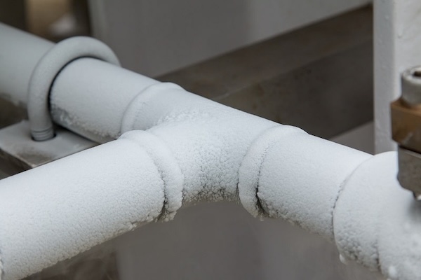 Vì sao ống nước có thể bị đóng băng?
