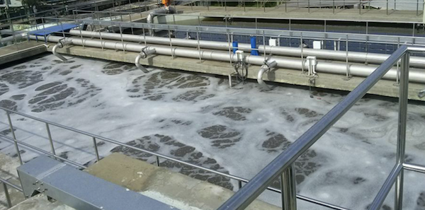 Ống dẫn nước nhà máy sản xuất giấy